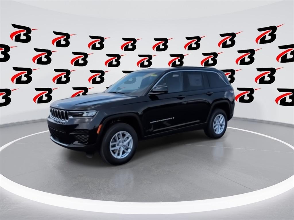 new 2025 Jeep Grand Cherokee car, priced at $36,496