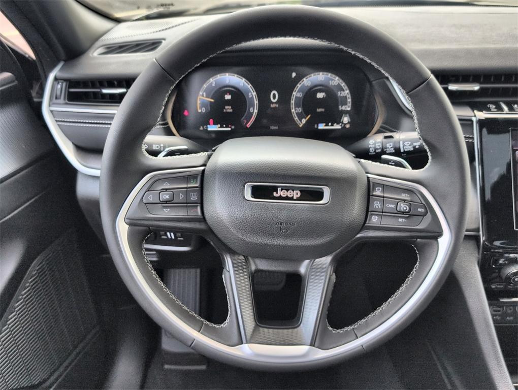 new 2025 Jeep Grand Cherokee car, priced at $36,496