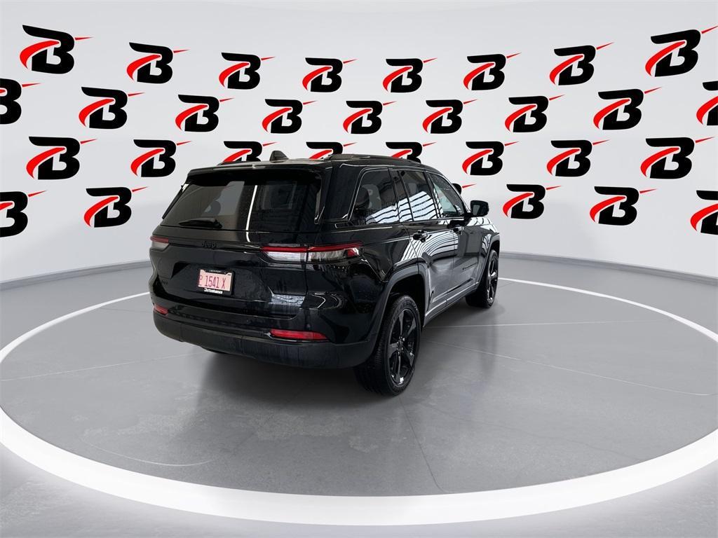 new 2025 Jeep Grand Cherokee car, priced at $41,982