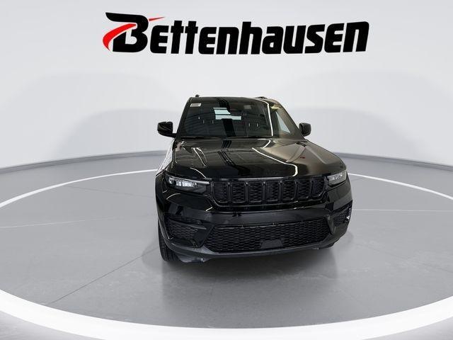 new 2025 Jeep Grand Cherokee car, priced at $41,175