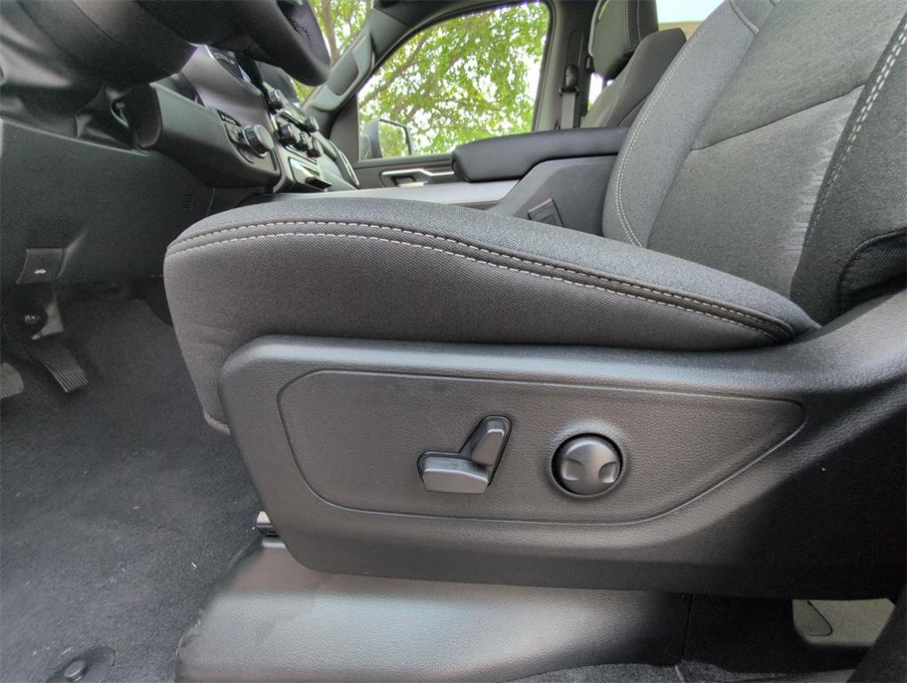 new 2025 Ram 1500 car, priced at $52,188