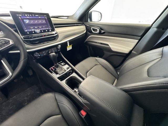 new 2025 Jeep Compass car, priced at $30,882
