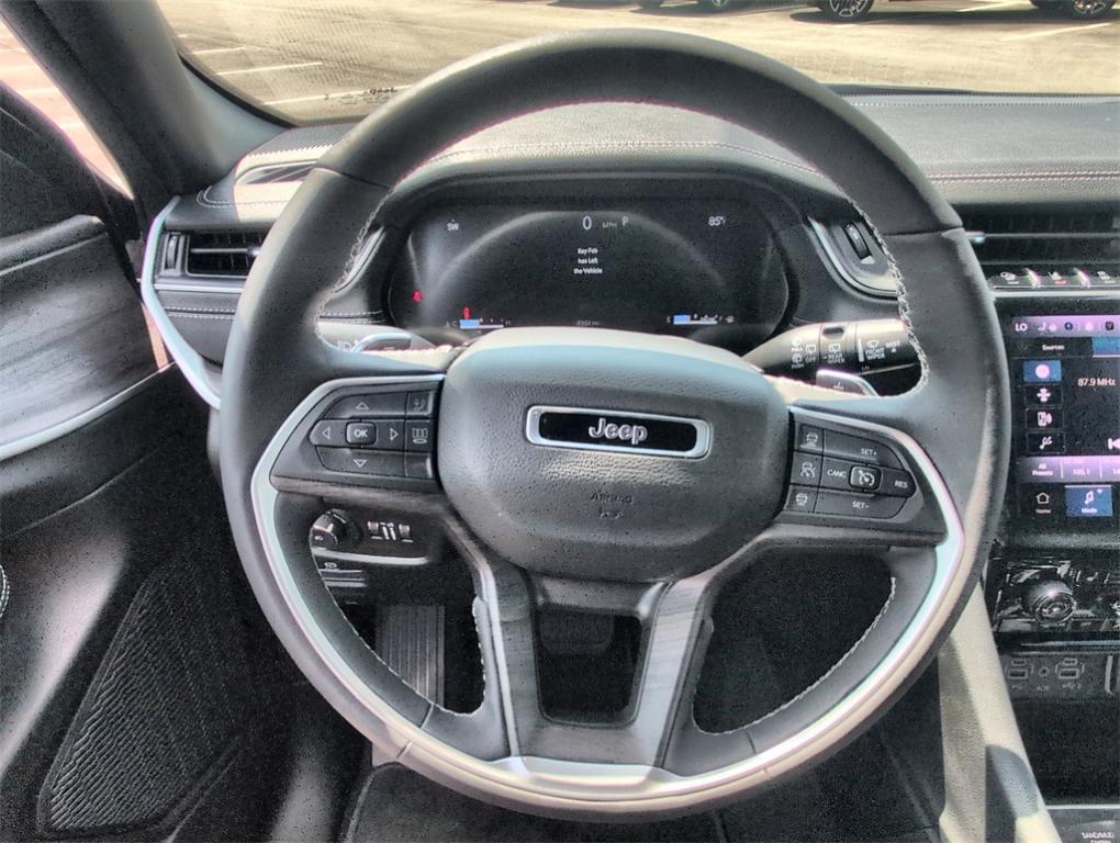 new 2025 Jeep Grand Cherokee car, priced at $43,246