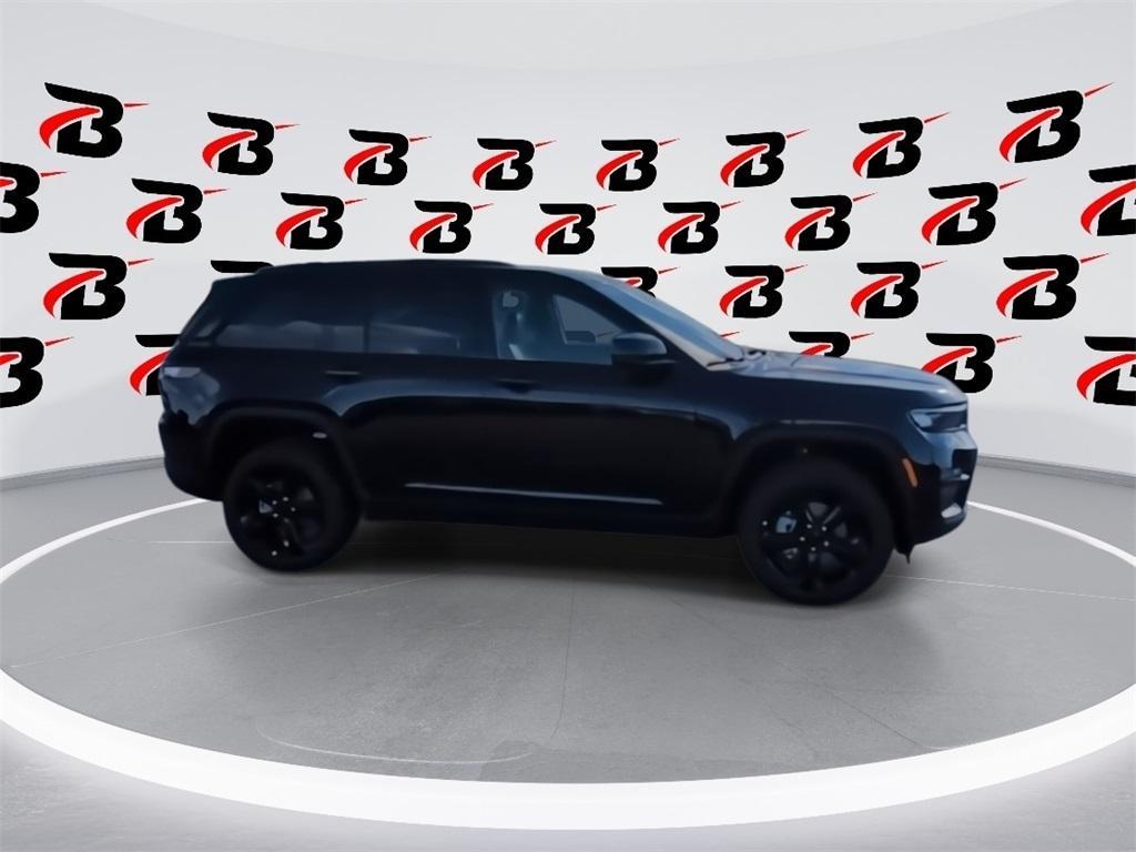new 2025 Jeep Grand Cherokee car, priced at $46,604