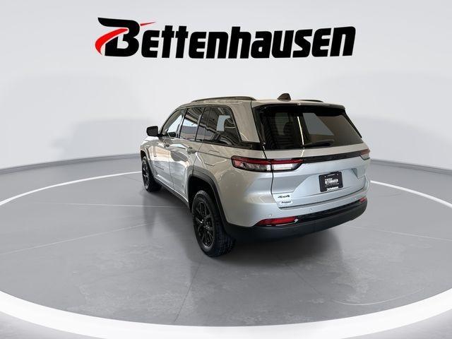 new 2025 Jeep Grand Cherokee car, priced at $39,730