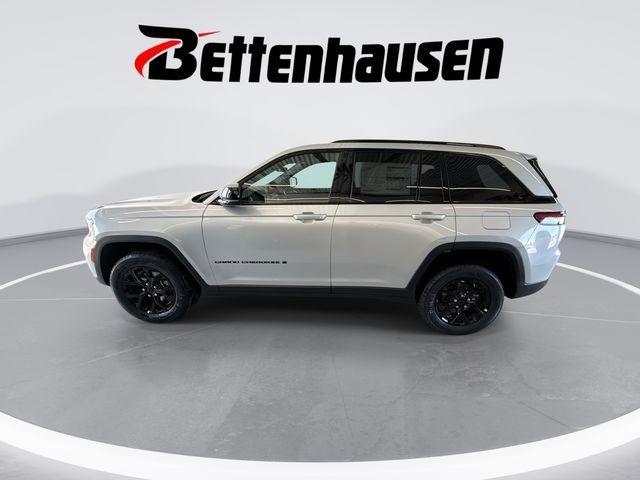 new 2025 Jeep Grand Cherokee car, priced at $39,730
