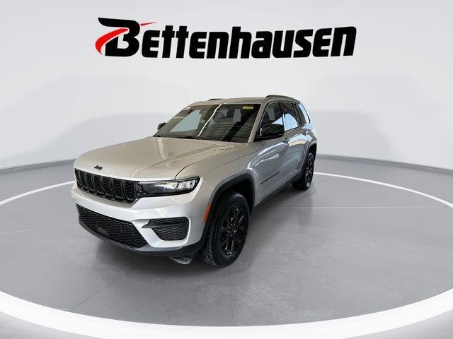 new 2025 Jeep Grand Cherokee car, priced at $39,730