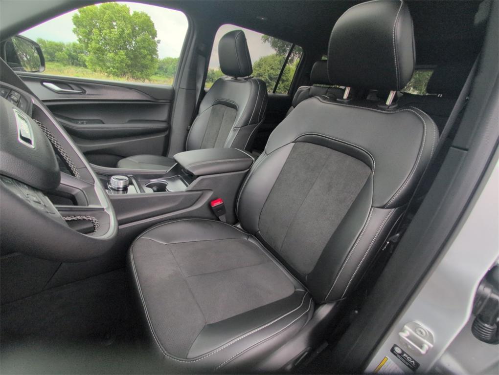 new 2025 Jeep Grand Cherokee L car, priced at $42,820