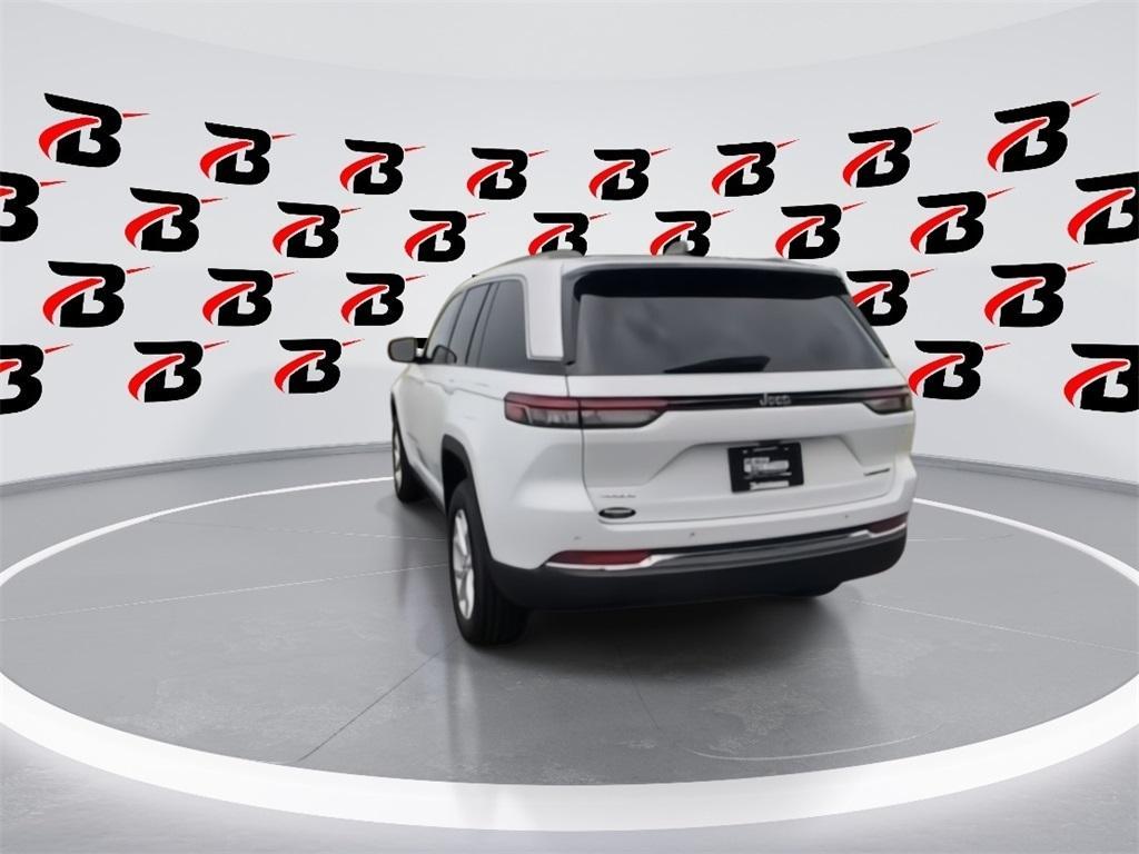 used 2022 Jeep Grand Cherokee car, priced at $33,900