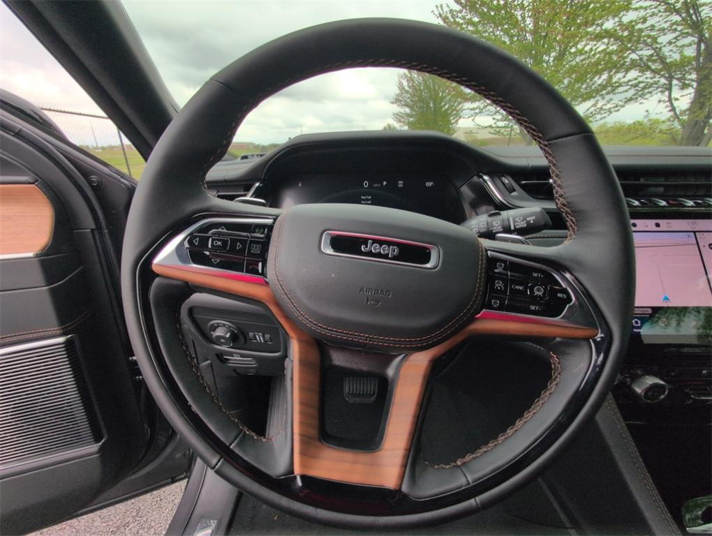 new 2025 Jeep Grand Cherokee L car, priced at $63,405