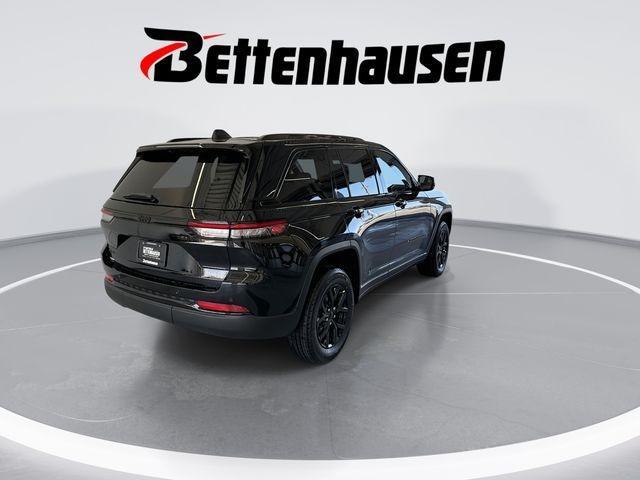 new 2025 Jeep Grand Cherokee car, priced at $39,730