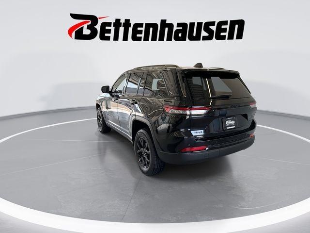 new 2025 Jeep Grand Cherokee car, priced at $39,730