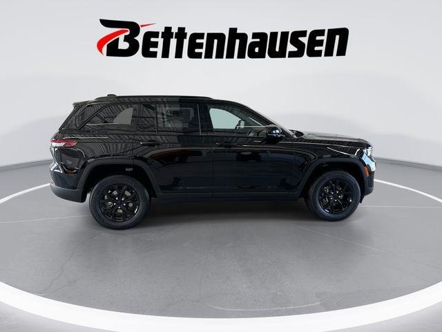 new 2025 Jeep Grand Cherokee car, priced at $39,730