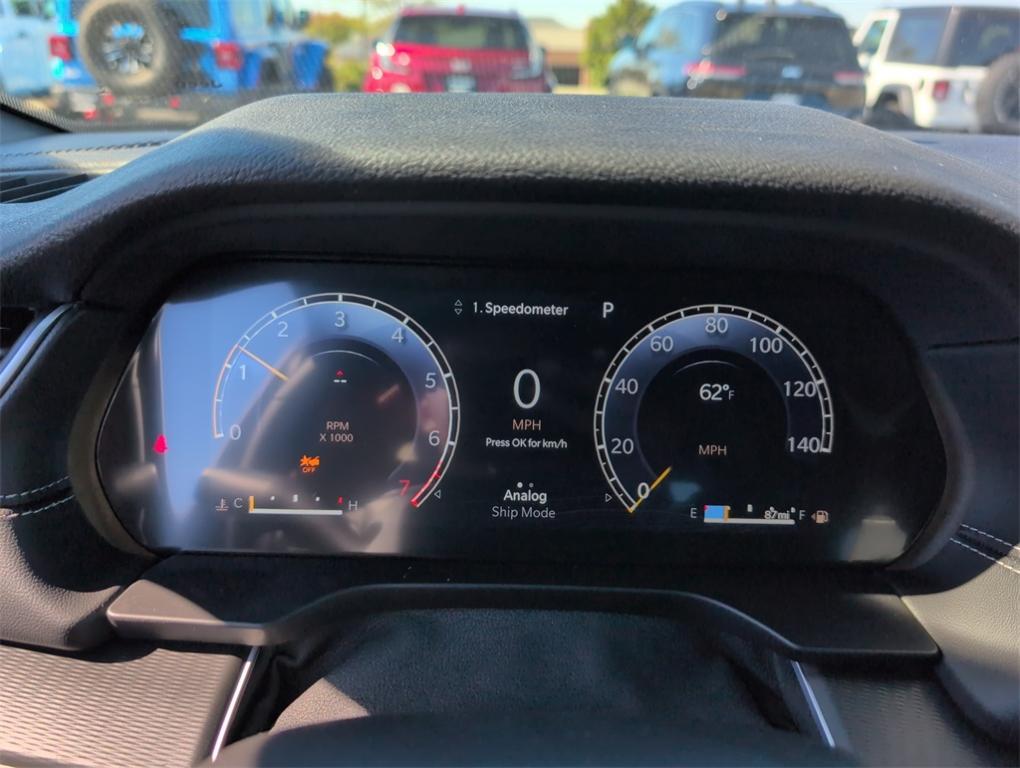 new 2025 Jeep Grand Cherokee car, priced at $44,072