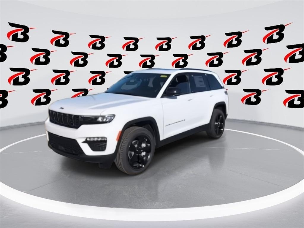 new 2025 Jeep Grand Cherokee car, priced at $44,072