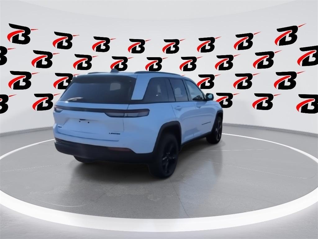new 2025 Jeep Grand Cherokee car, priced at $44,072