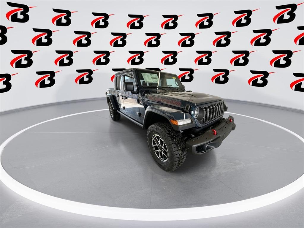 new 2025 Jeep Gladiator car, priced at $50,060