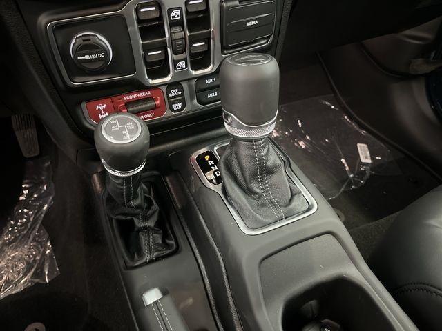 new 2025 Jeep Gladiator car, priced at $57,526