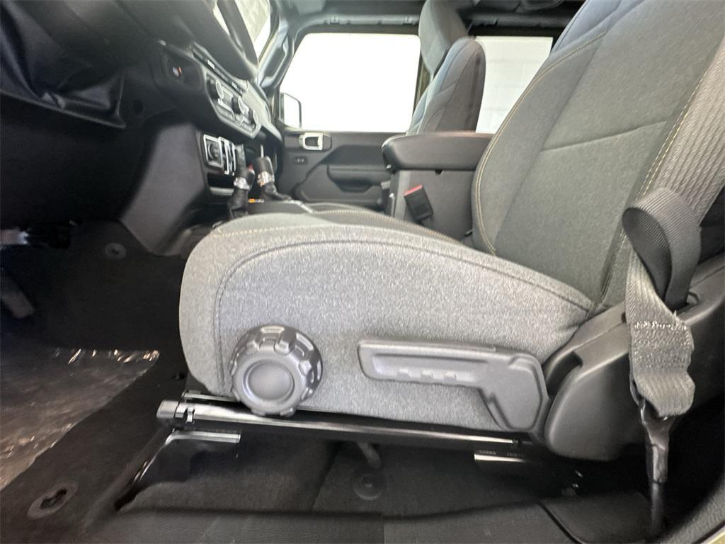 new 2025 Jeep Wrangler car, priced at $38,900