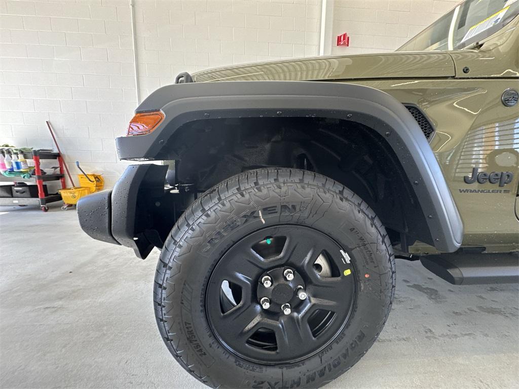 new 2025 Jeep Wrangler car, priced at $38,900