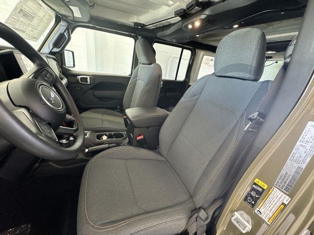 new 2025 Jeep Wrangler car, priced at $41,234