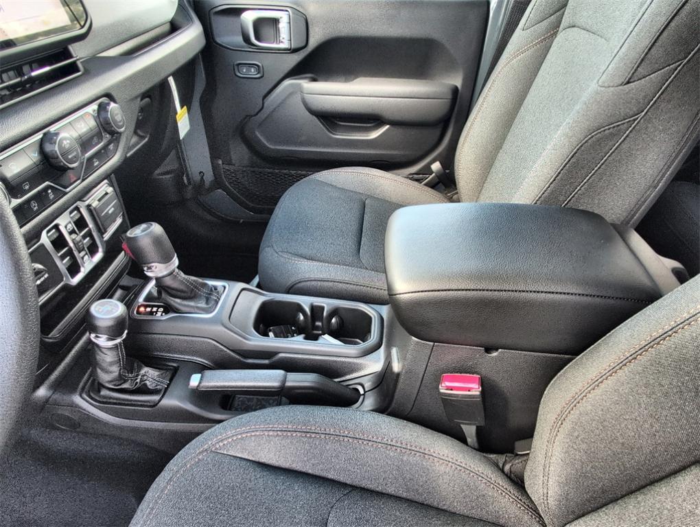 new 2026 Jeep Wrangler car, priced at $40,304