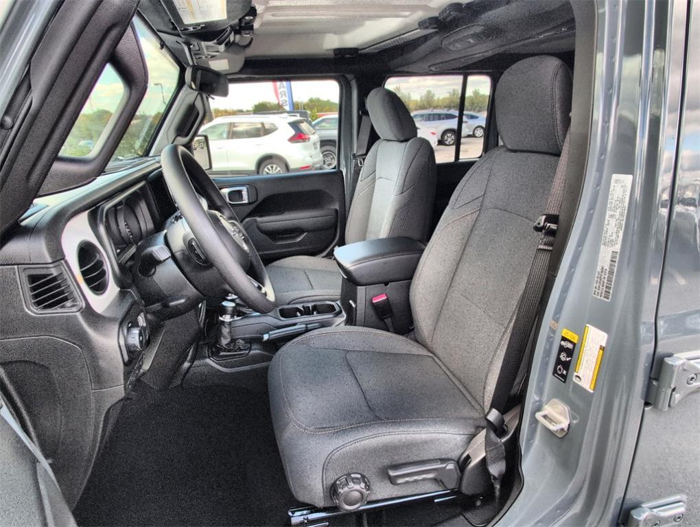 new 2026 Jeep Wrangler car, priced at $40,304