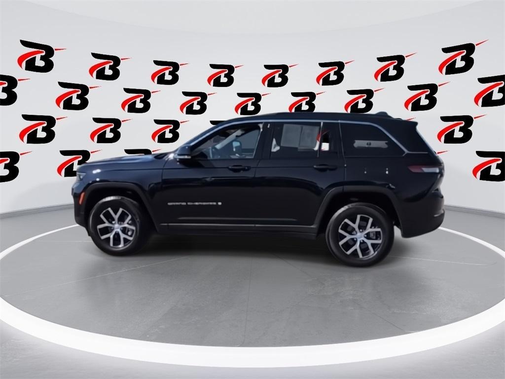 used 2024 Jeep Grand Cherokee car, priced at $38,500