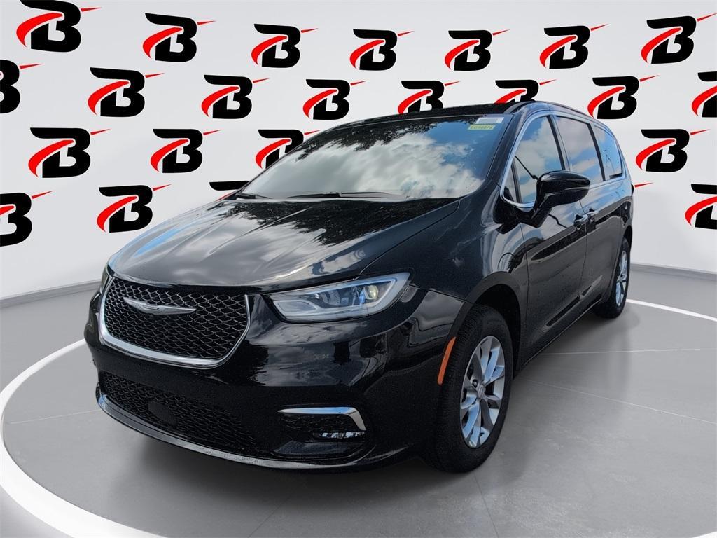 new 2026 Chrysler Pacifica car, priced at $44,577
