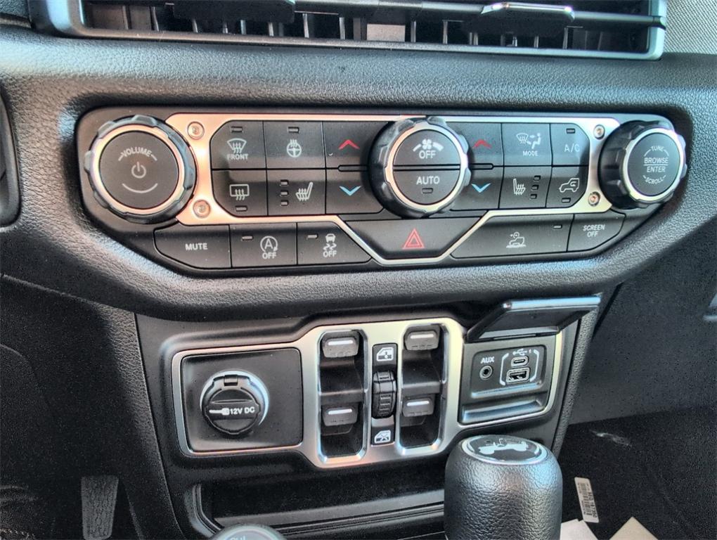 new 2026 Jeep Wrangler car, priced at $47,927