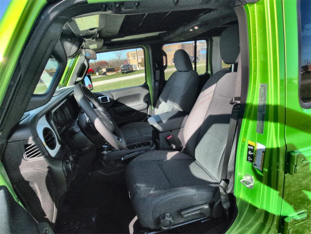 new 2026 Jeep Wrangler car, priced at $47,927