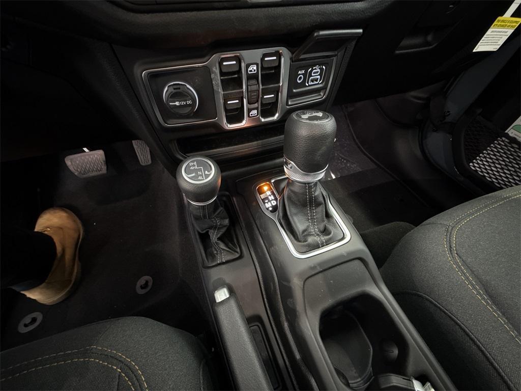 new 2025 Jeep Wrangler car, priced at $49,140