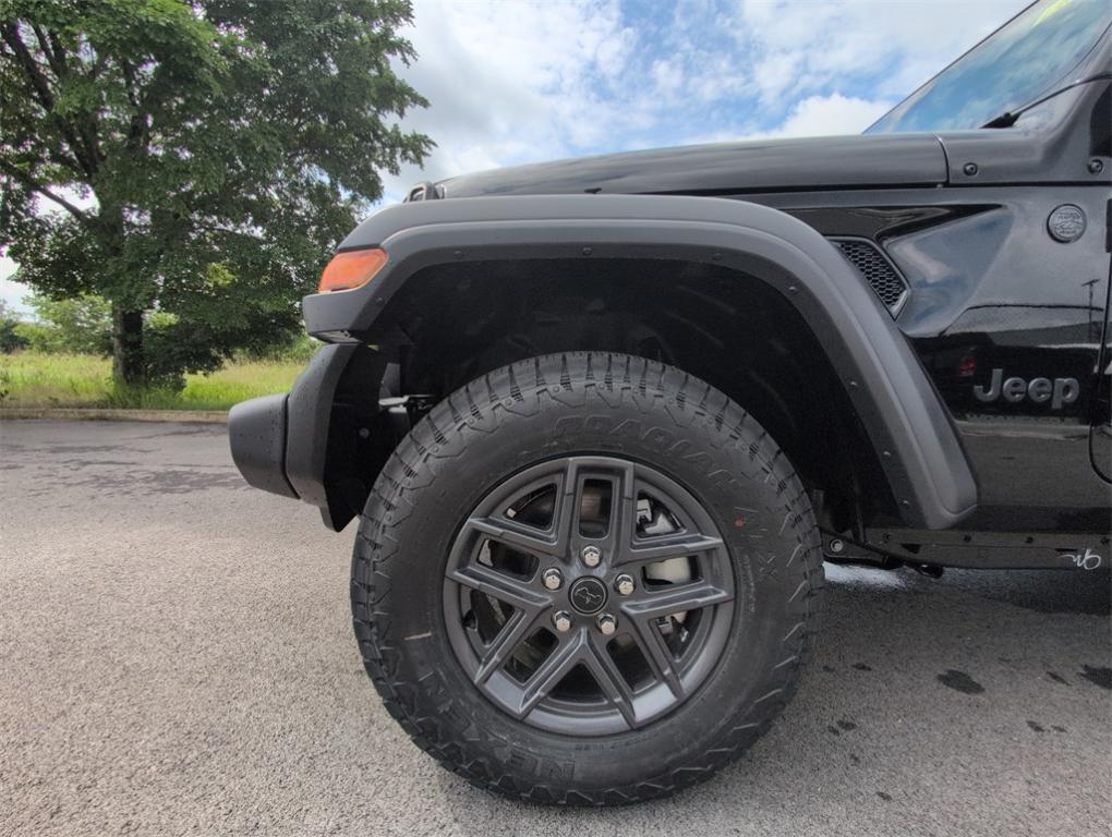 new 2025 Jeep Wrangler car, priced at $44,258