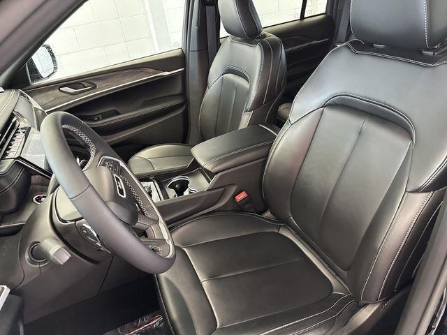 new 2025 Jeep Grand Cherokee car, priced at $42,310