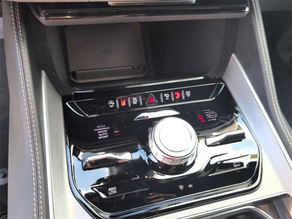 new 2025 Jeep Wagoneer car, priced at $70,026