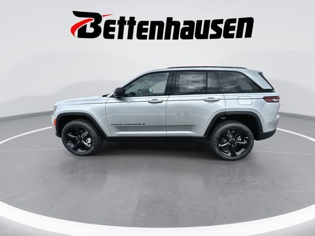 new 2024 Jeep Grand Cherokee car, priced at $41,525