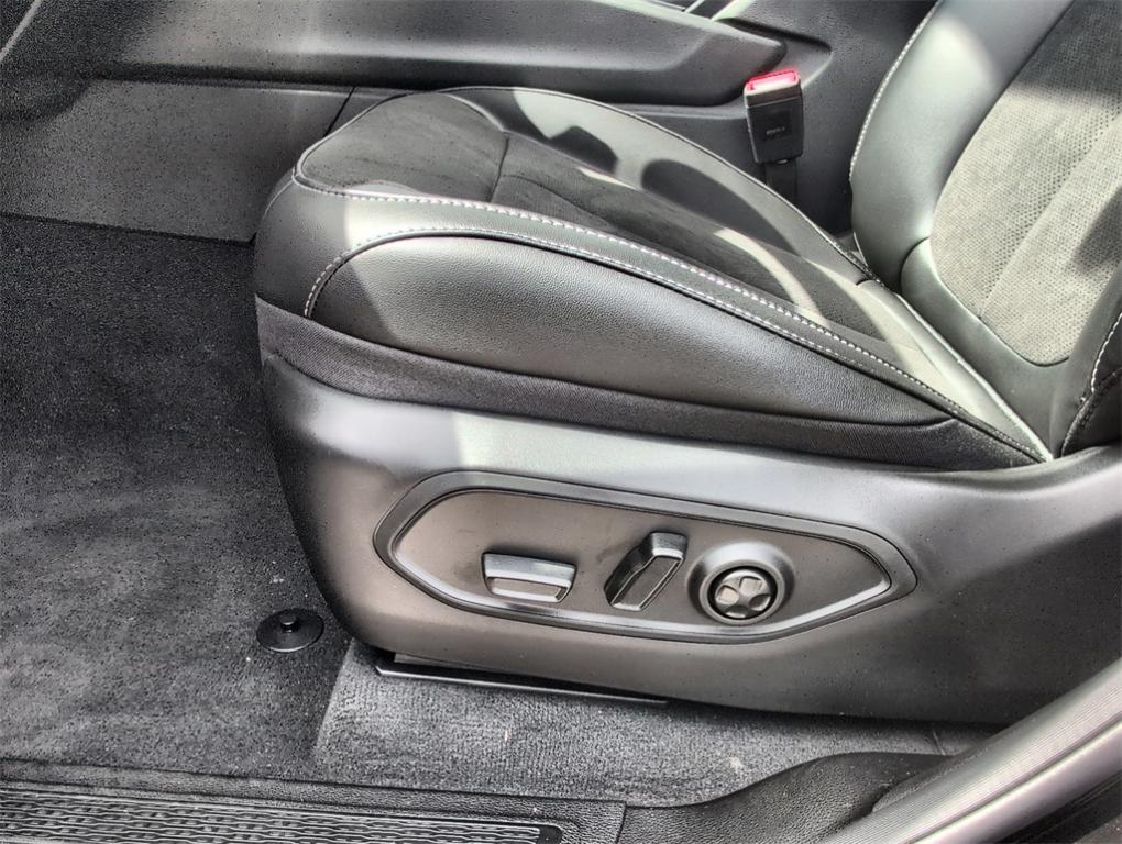 new 2025 Jeep Grand Cherokee L car, priced at $41,934