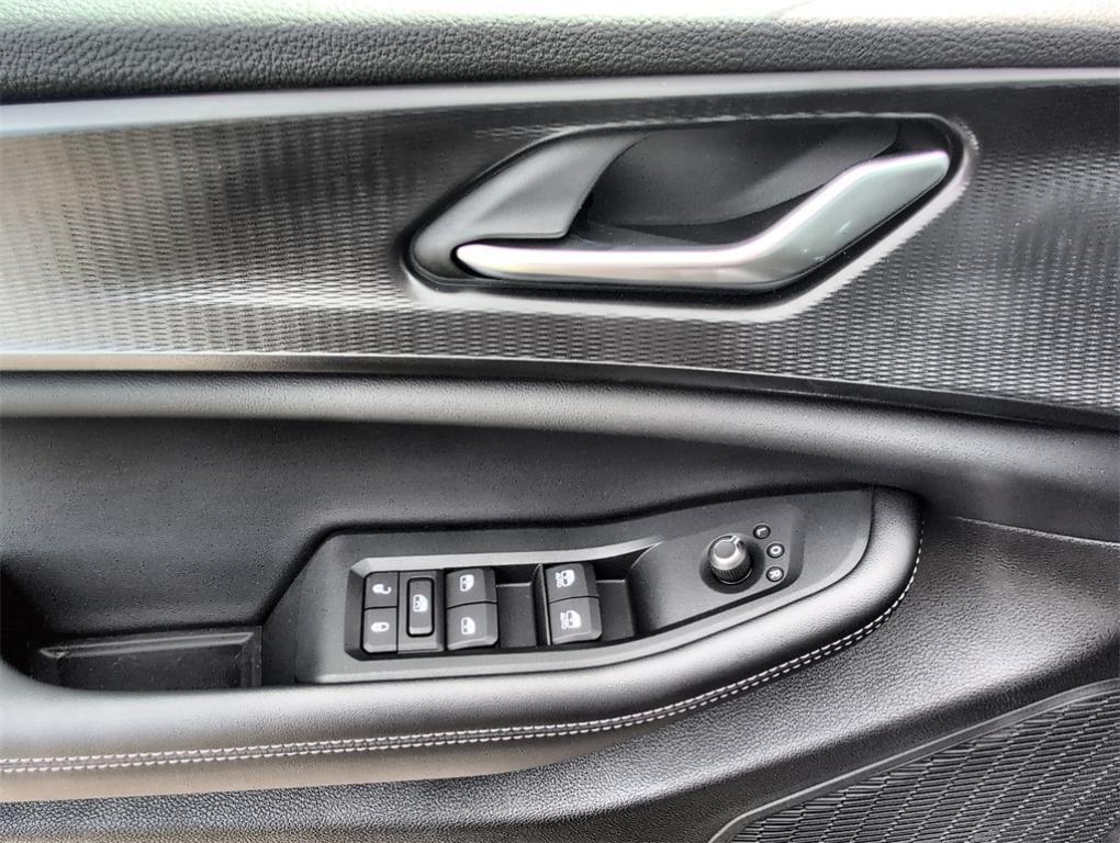 new 2025 Jeep Grand Cherokee L car, priced at $41,934