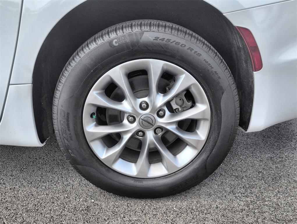 used 2023 Chrysler Pacifica car, priced at $29,250