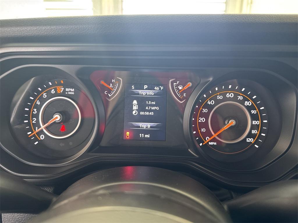 new 2025 Jeep Gladiator car, priced at $36,631