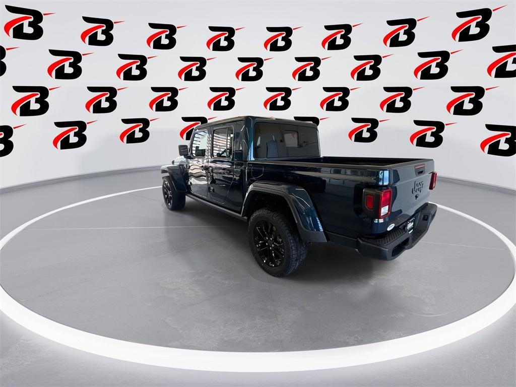 new 2025 Jeep Gladiator car, priced at $41,900