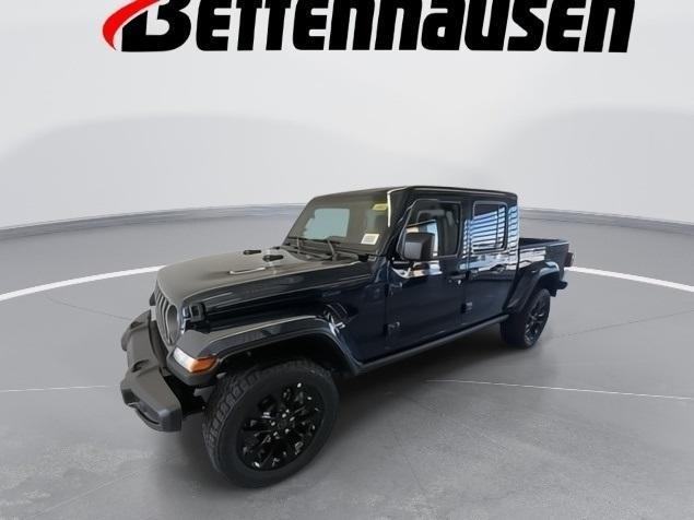 new 2025 Jeep Gladiator car, priced at $43,122