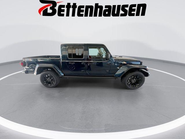 new 2025 Jeep Gladiator car, priced at $41,900