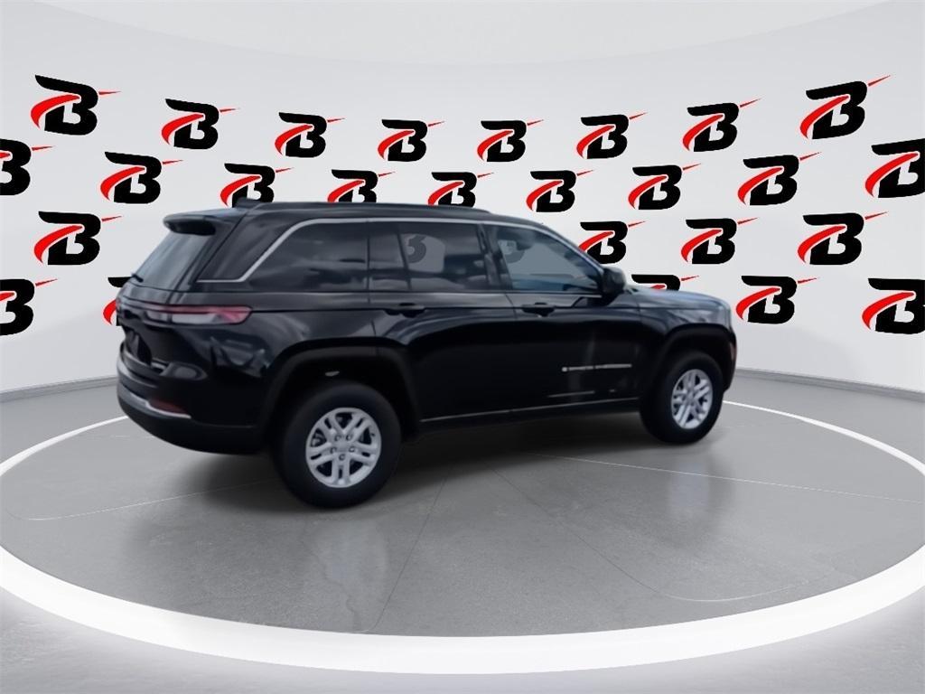 new 2025 Jeep Grand Cherokee car, priced at $35,840
