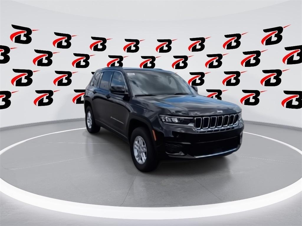 new 2025 Jeep Grand Cherokee car, priced at $35,840