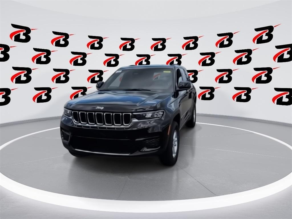 new 2025 Jeep Grand Cherokee car, priced at $35,840