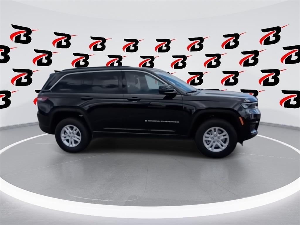 new 2025 Jeep Grand Cherokee car, priced at $35,840