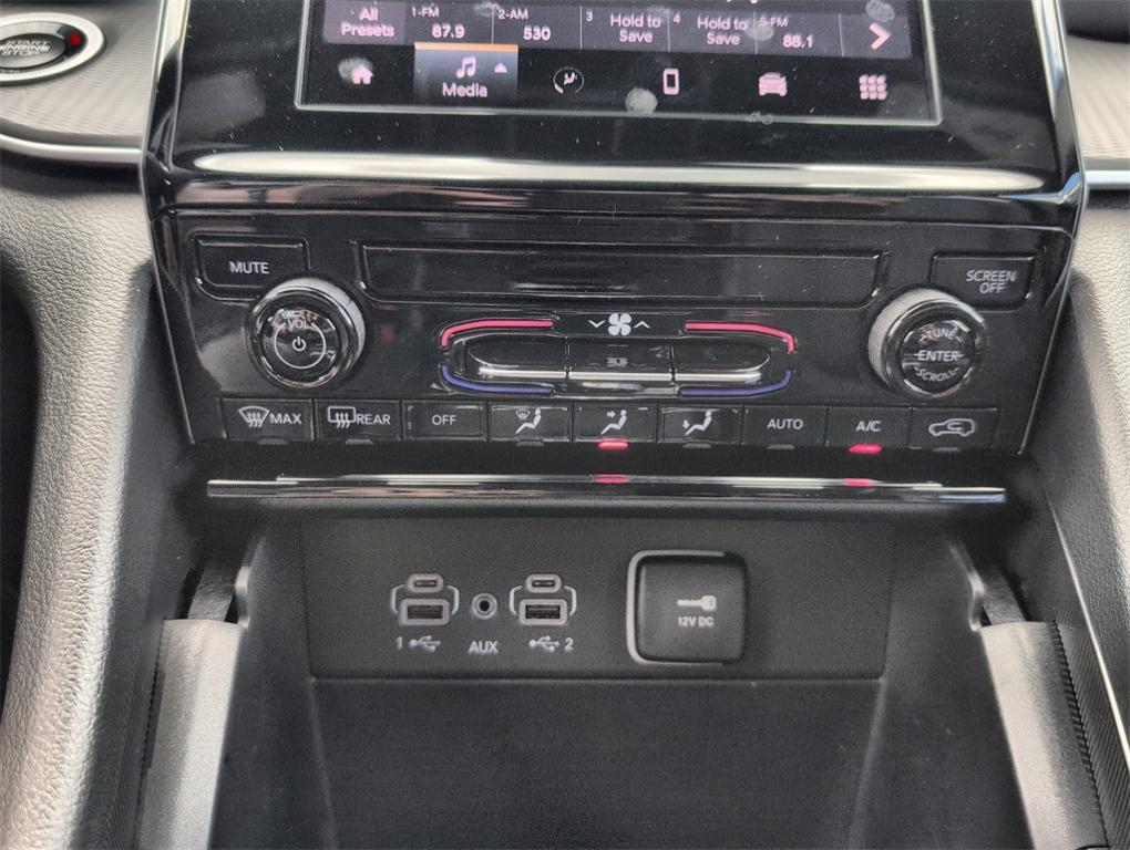 new 2025 Jeep Grand Cherokee car, priced at $35,840