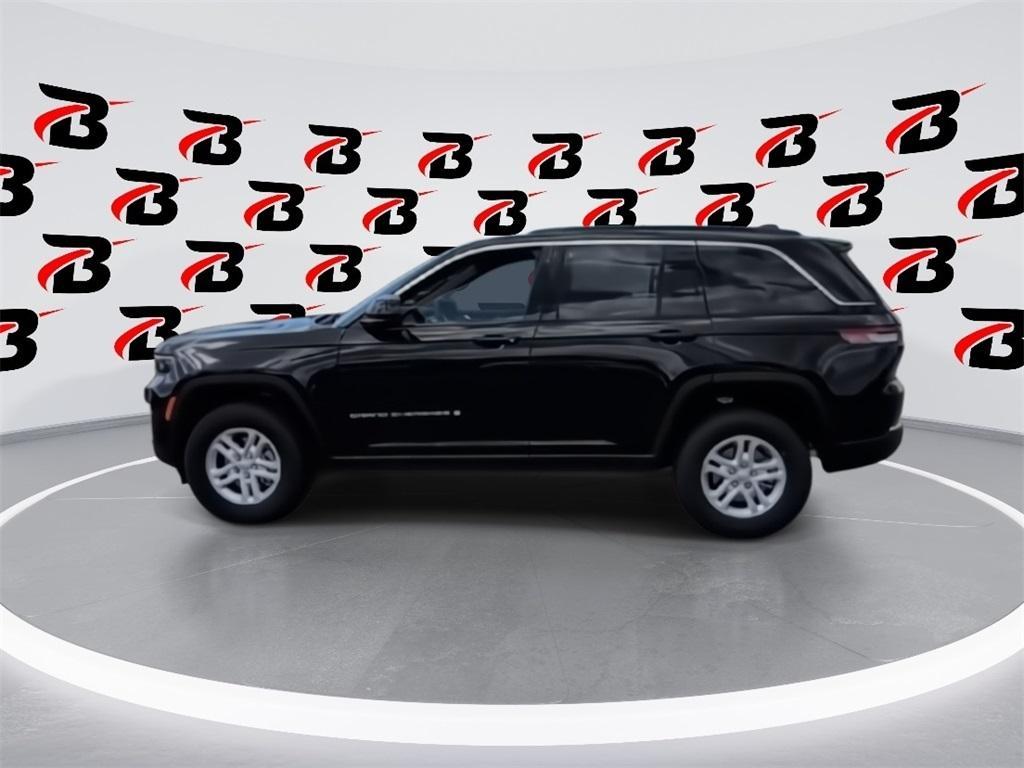 new 2025 Jeep Grand Cherokee car, priced at $35,840