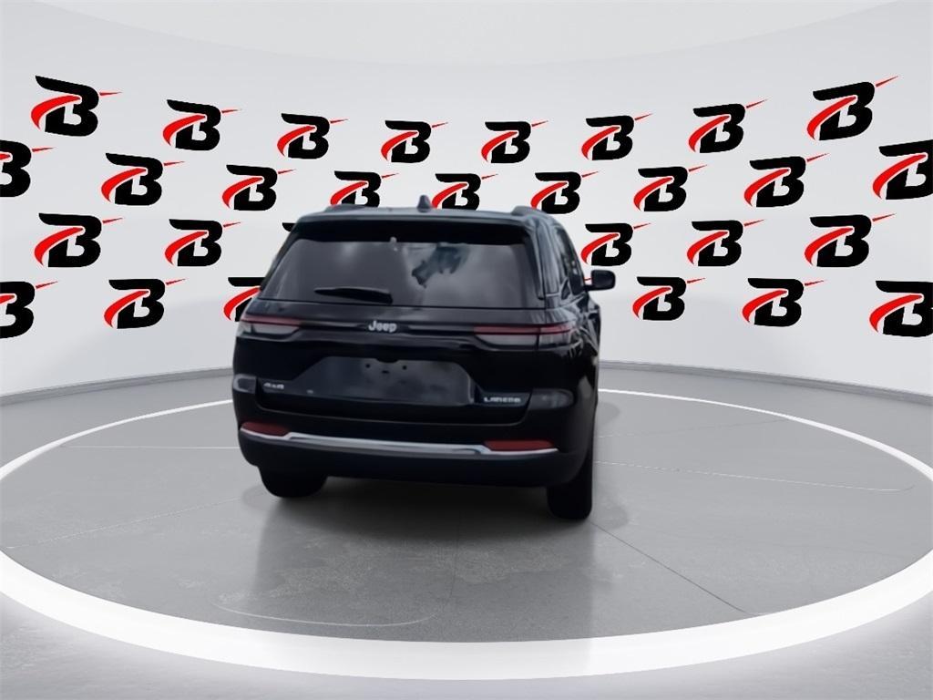 new 2025 Jeep Grand Cherokee car, priced at $35,840